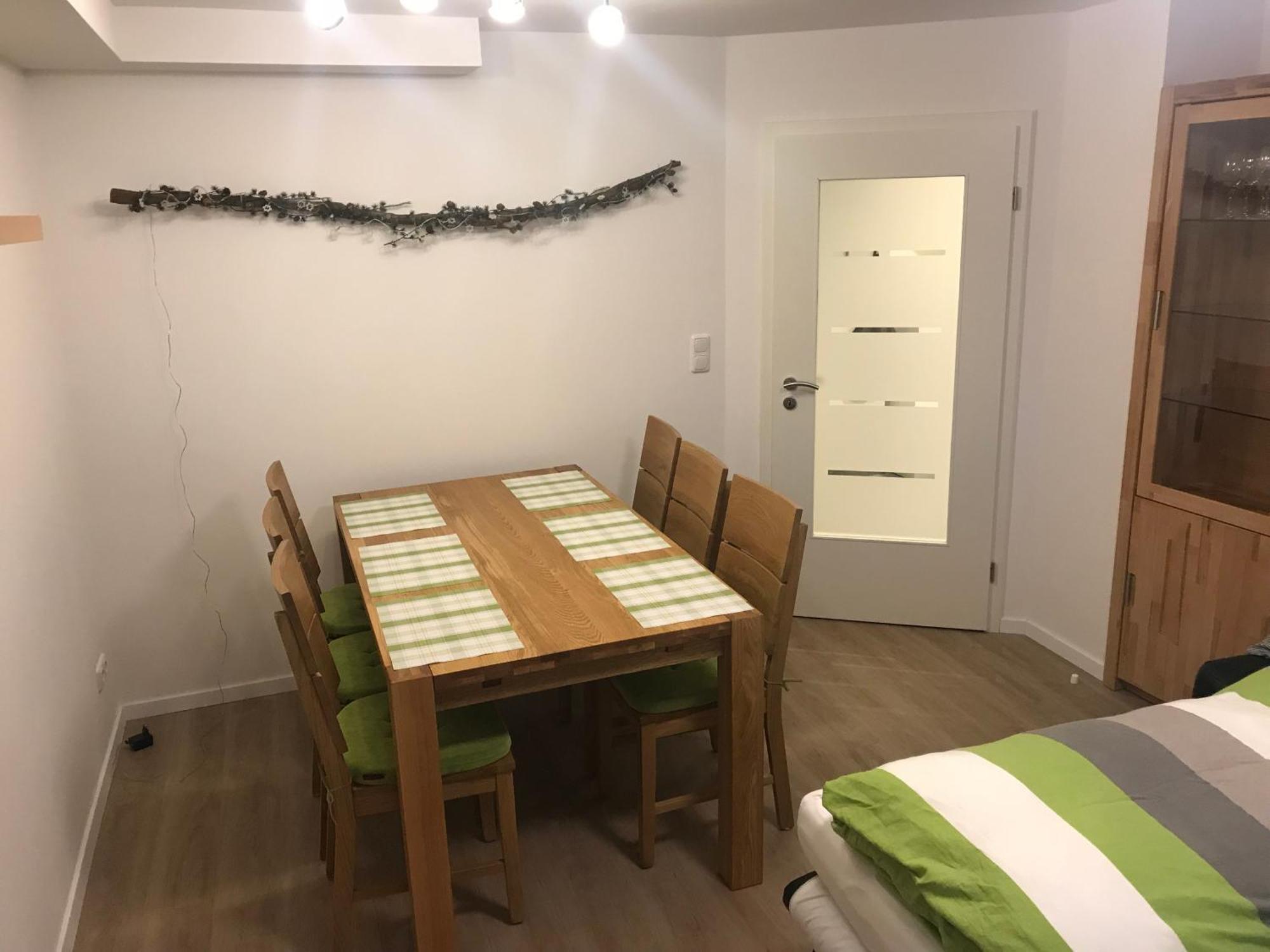 Wendlers Ferienwohnungen #1 #4 #5 #6 Behringersdorf Pokoj fotografie
